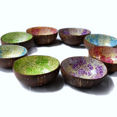 Coloured Coconut Bowls with eggshell and gold.
